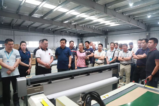 富怡講師講解現代化版房的應用 4.jpg