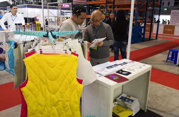 緬甸制衣機械展2.jpg