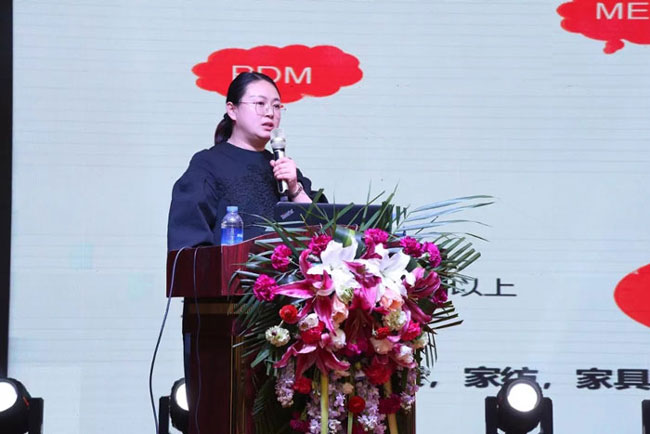 高雪源進行了智能裁剪CAD集成系統的發布 上工富怡內貿中心副總監高雪源.jpg