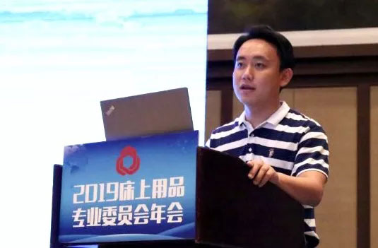 天津?qū)氎婢┙蛑嘘P(guān)村科技城管委會(huì)書(shū)記王浩 天津?qū)氎婢┙蛑嘘P(guān)村科技城管委會(huì)書(shū)記王浩.jpg