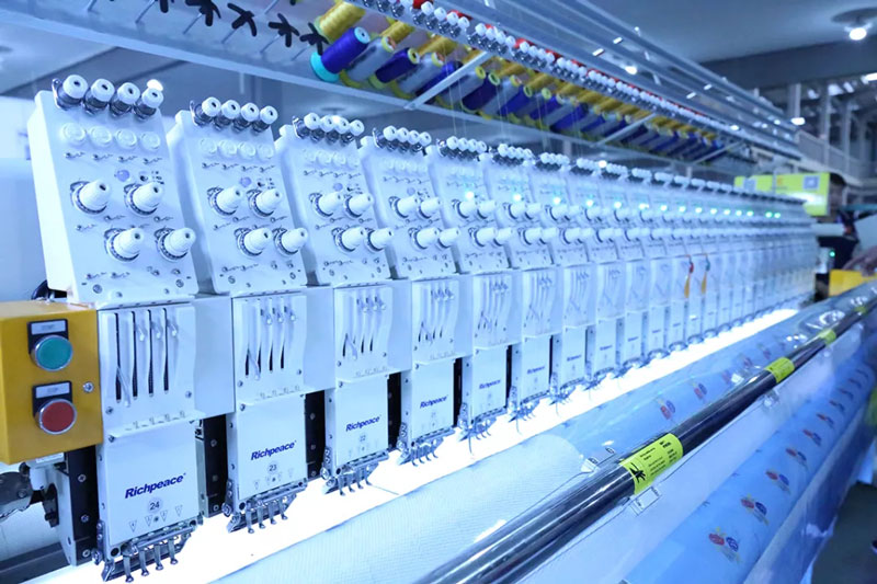 床品專(zhuān)委會(huì)年會(huì)人員參觀上工富怡3