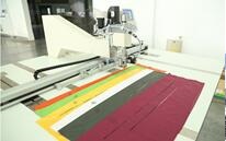 防護(hù)服超聲波焊接機(jī) 防護(hù)服超聲波焊接機(jī)