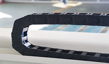 富怡框式電腦絎縫機(jī)(撐布帶機(jī)型)法式上料臺 富怡框式電腦絎縫機(jī)(撐布帶機(jī)型)法式上料臺